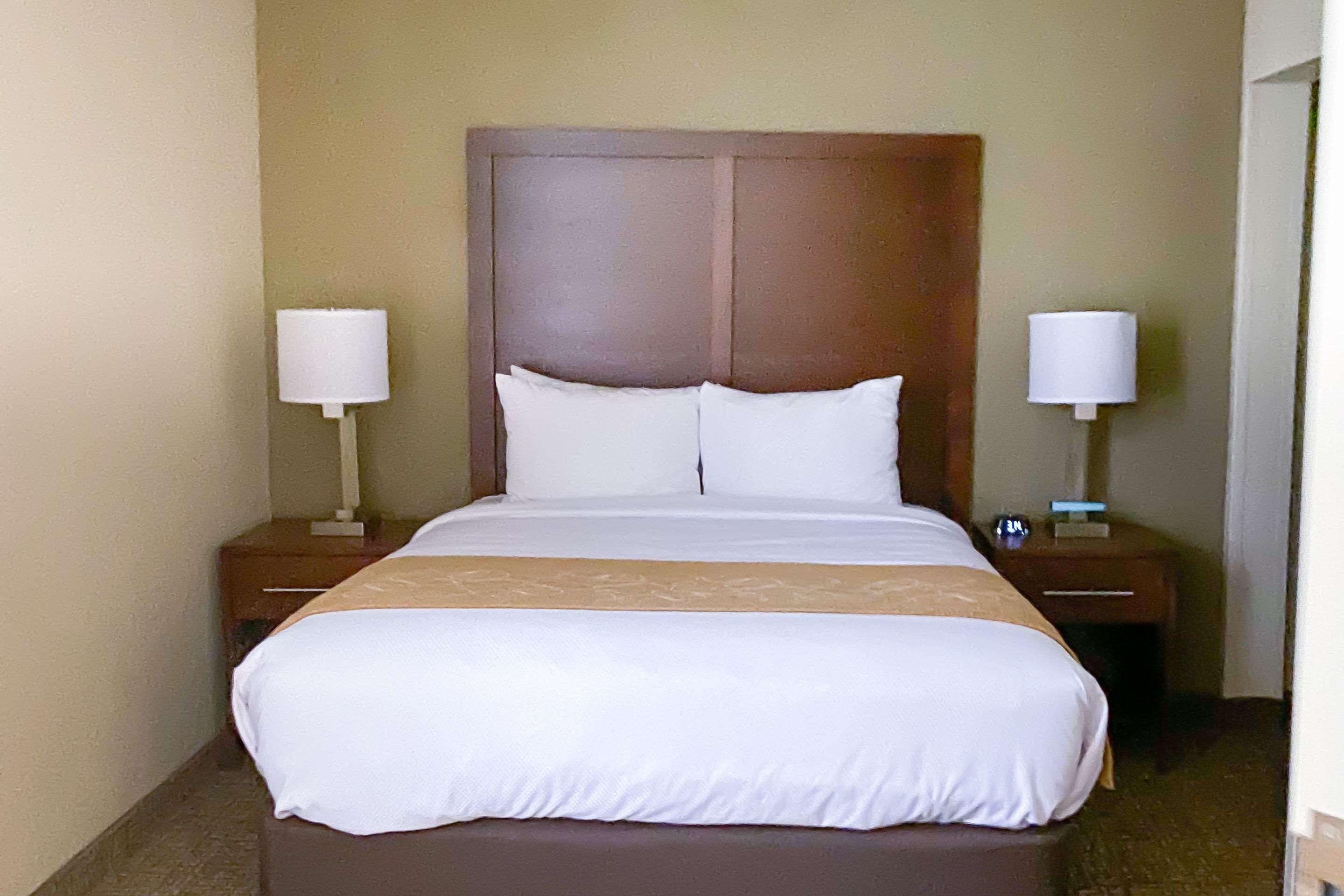 Comfort Suites Clarksville Eksteriør billede